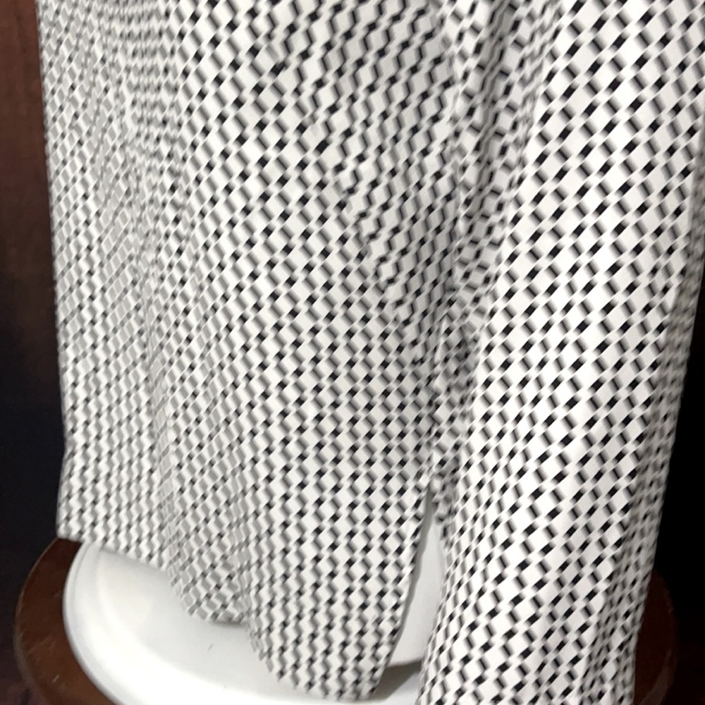 Dalia Collection - Picture 2 of 4